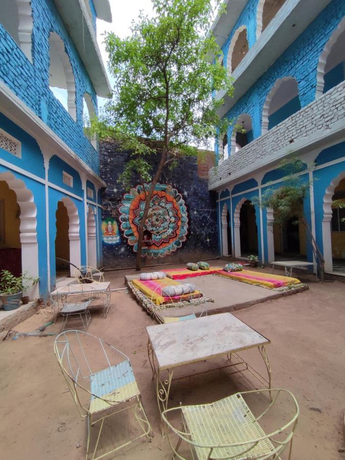 Hide-In Pushkar Hostel Exterior photo